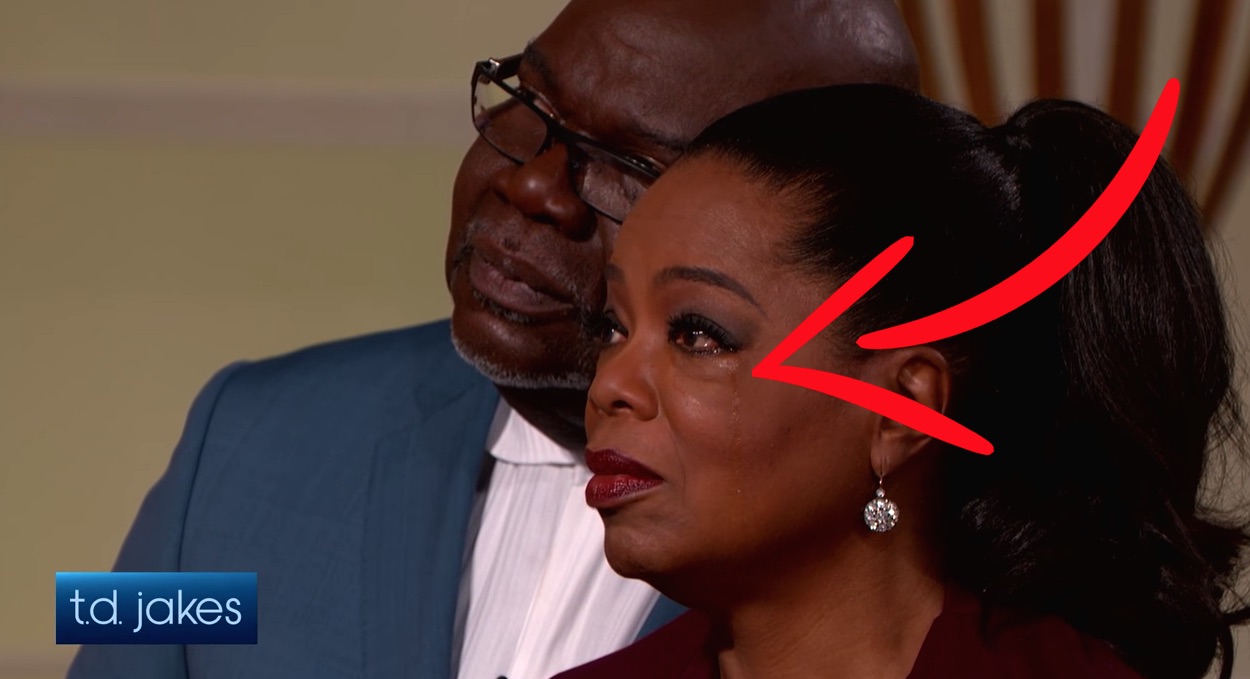 Td Jakes makes Oprah Winfrey cry by expressing kindness 